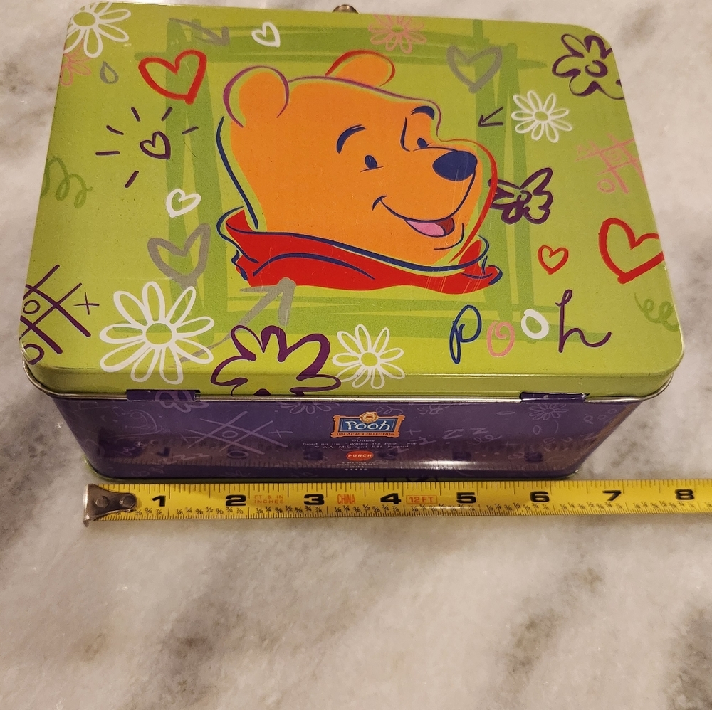 Vintage Disney's Winnie the Pooh Metal Lunchbox Tin - Picture 3 of 6